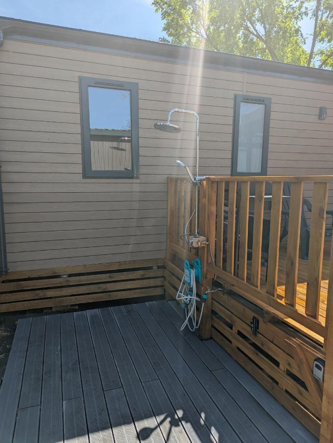 200M De La Plage Bungalow Luxe De 44M2 Menage Et Draps Inclus Camping 5 Etoiles Mayotte Lac Biscarrosse Koyobalys Eksteriør billede